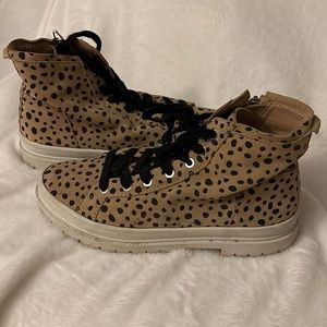 STEVE MADDEN SNEAKERS